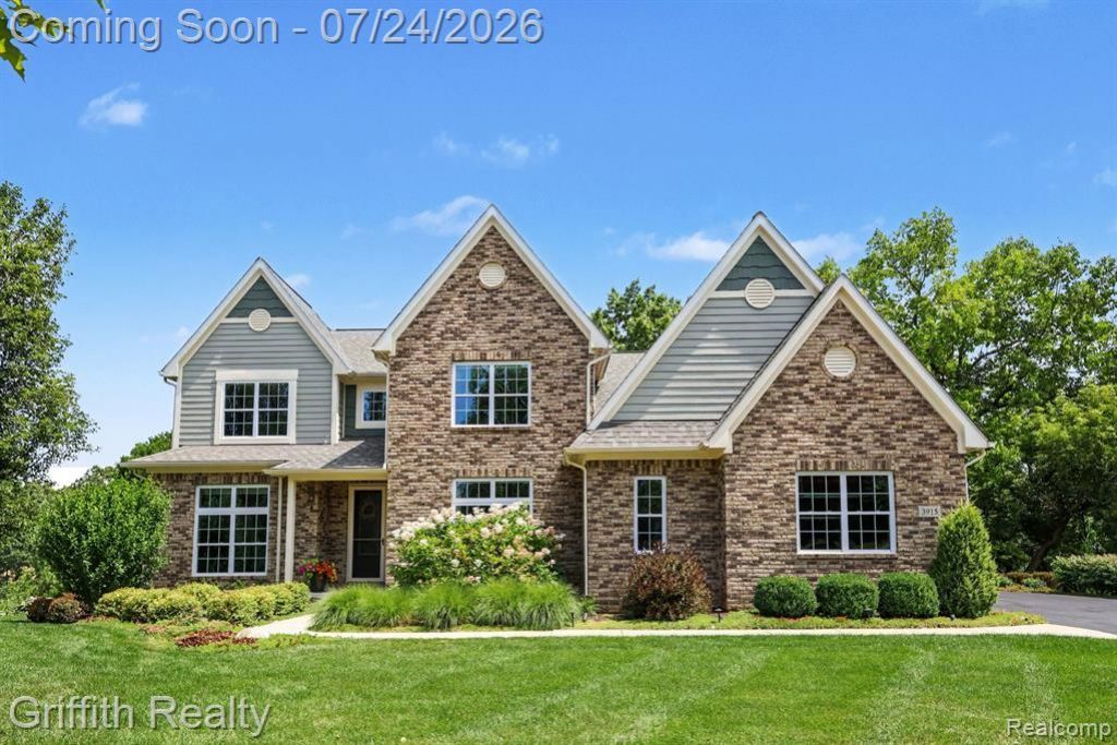3915 Honors Bluff Genoa Township, MI 