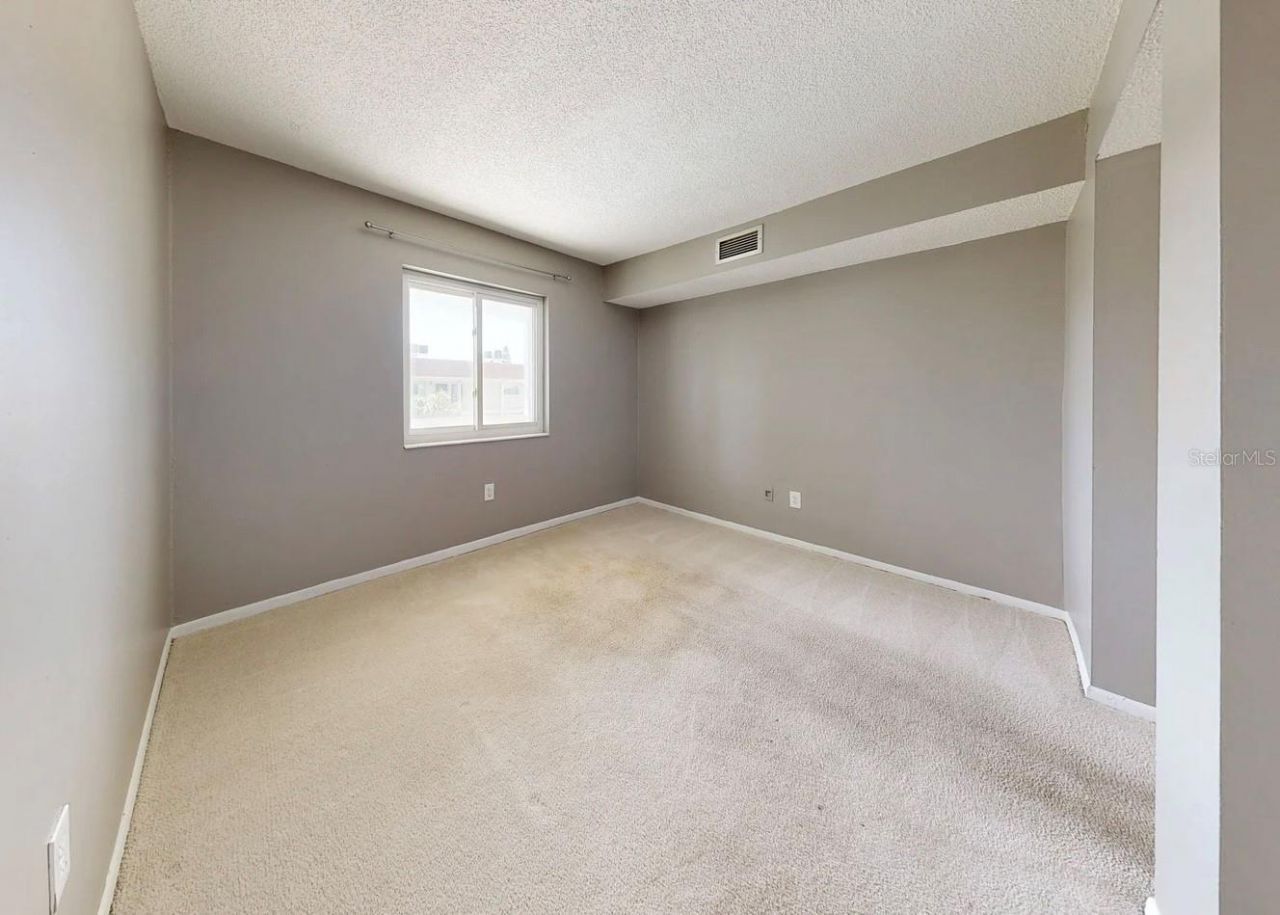 801 83rd Avenue N, Unit 309, Saint Petersburg, FL 33702 Photo