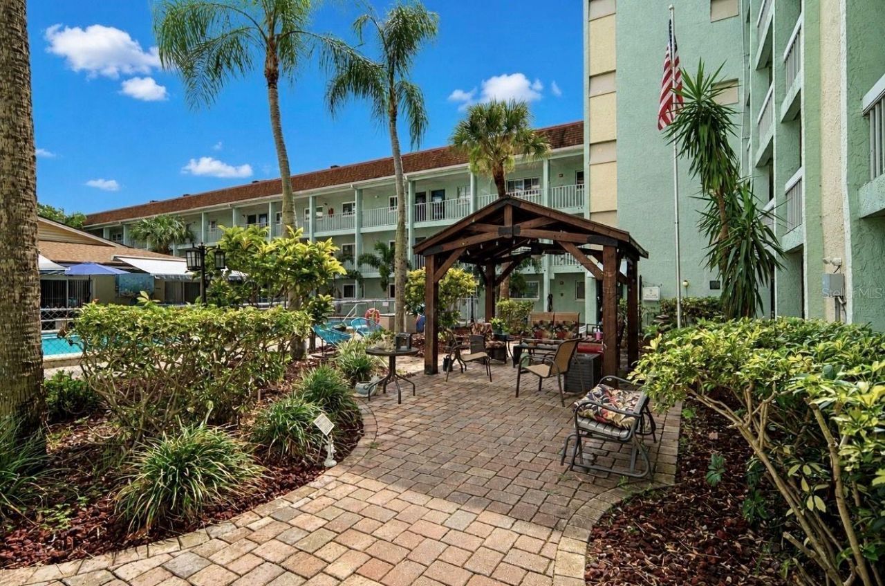 801 83rd Avenue N, Unit 309, Saint Petersburg, FL 33702 Photo