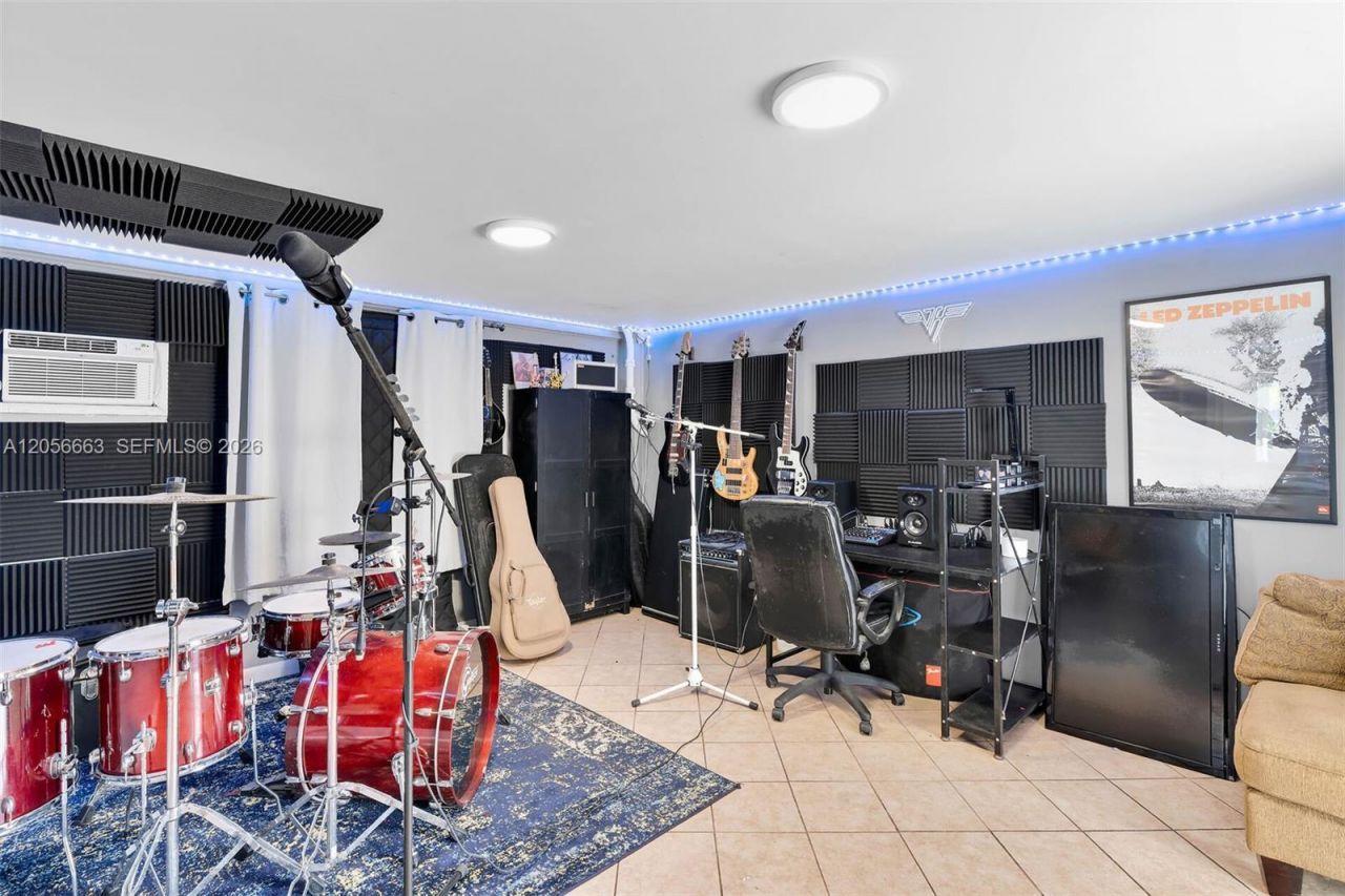 422 Calle Limon, Marathon, FL 33050 Photo