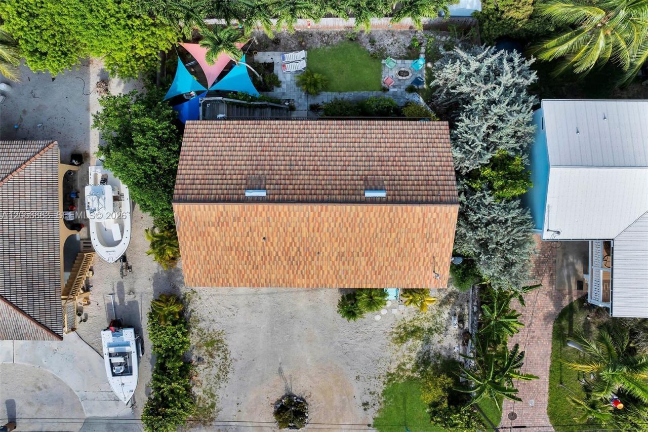 422 Calle Limon, Marathon, FL 33050 Photo