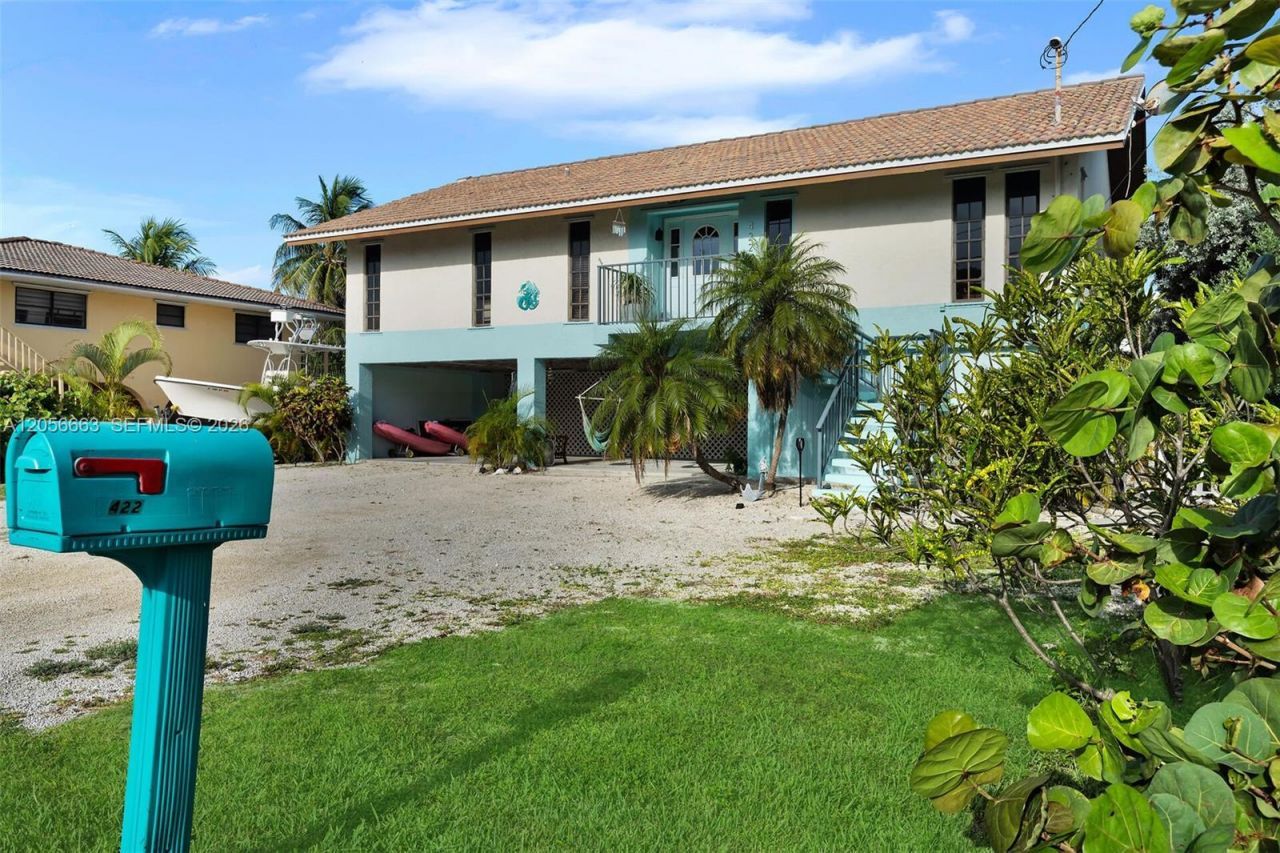 422 Calle Limon, Marathon, FL 33050 Photo