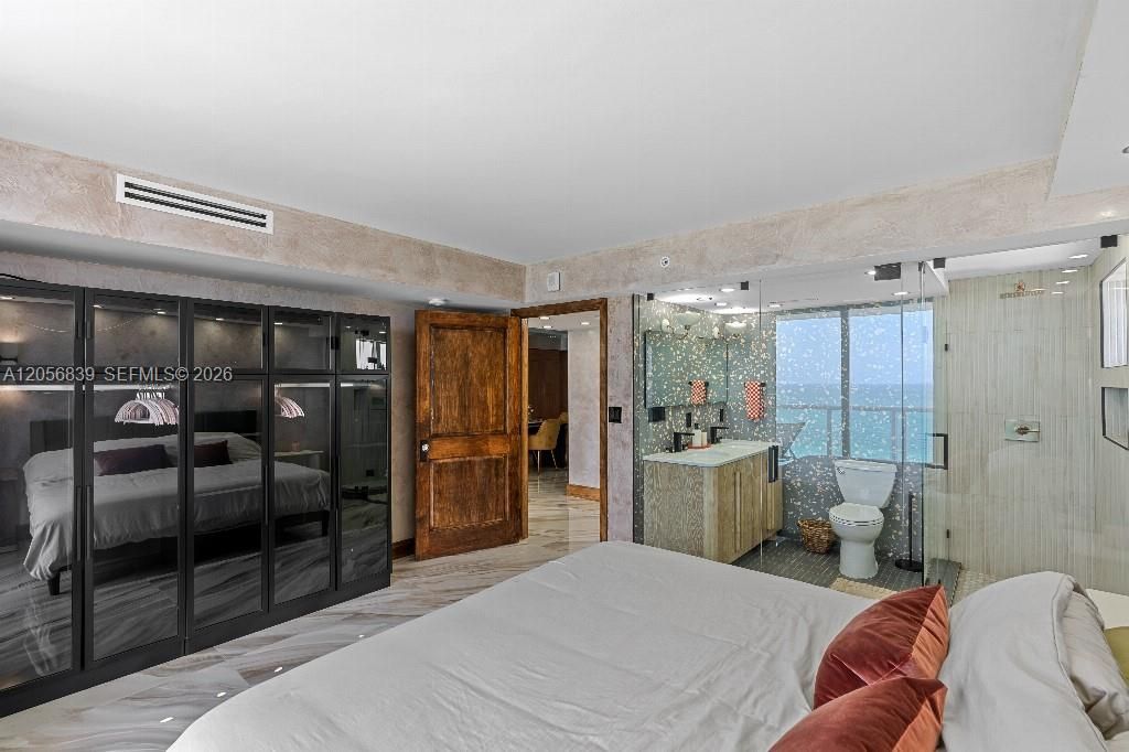 2457 Collins Ave, Unit 1603, Miami Beach, FL 33140 Photo