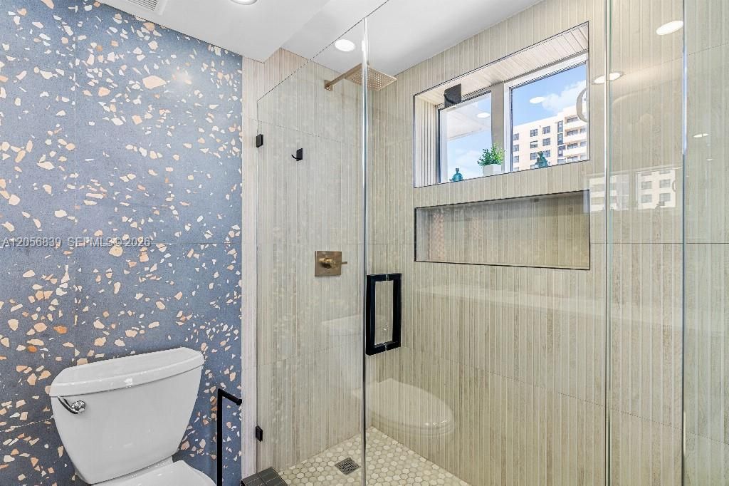 2457 Collins Ave, Unit 1603, Miami Beach, FL 33140 Photo