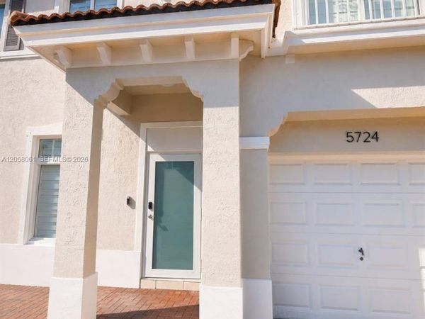 5724 NW 112th Pl , Unit 5724, Doral, FL 33178