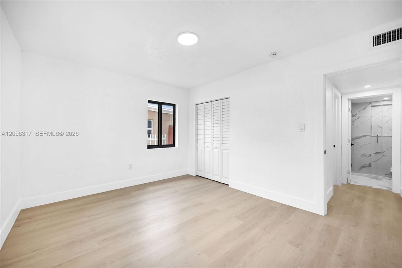 580 NW 116th Ter , Miami, FL 33168 Photo