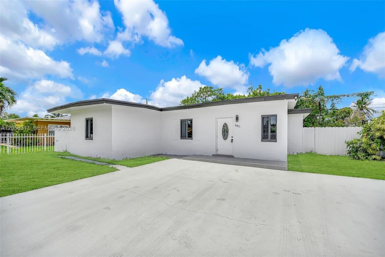 580 NW 116th Ter , Miami, FL 33168 Photo