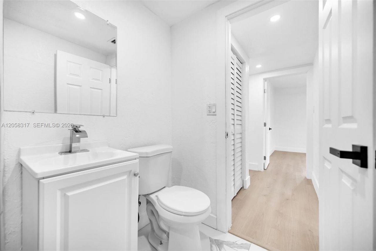 580 NW 116th Ter , Miami, FL 33168 Photo