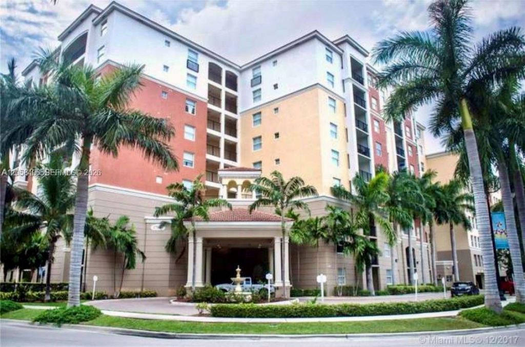17100 N Bay Rd , Unit 1813, Sunny Isles Beach, FL 33160 Photo