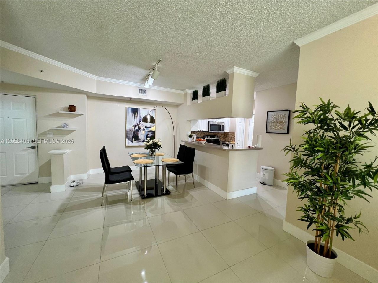 17100 N Bay Rd , Unit 1813, Sunny Isles Beach, FL 33160 Photo