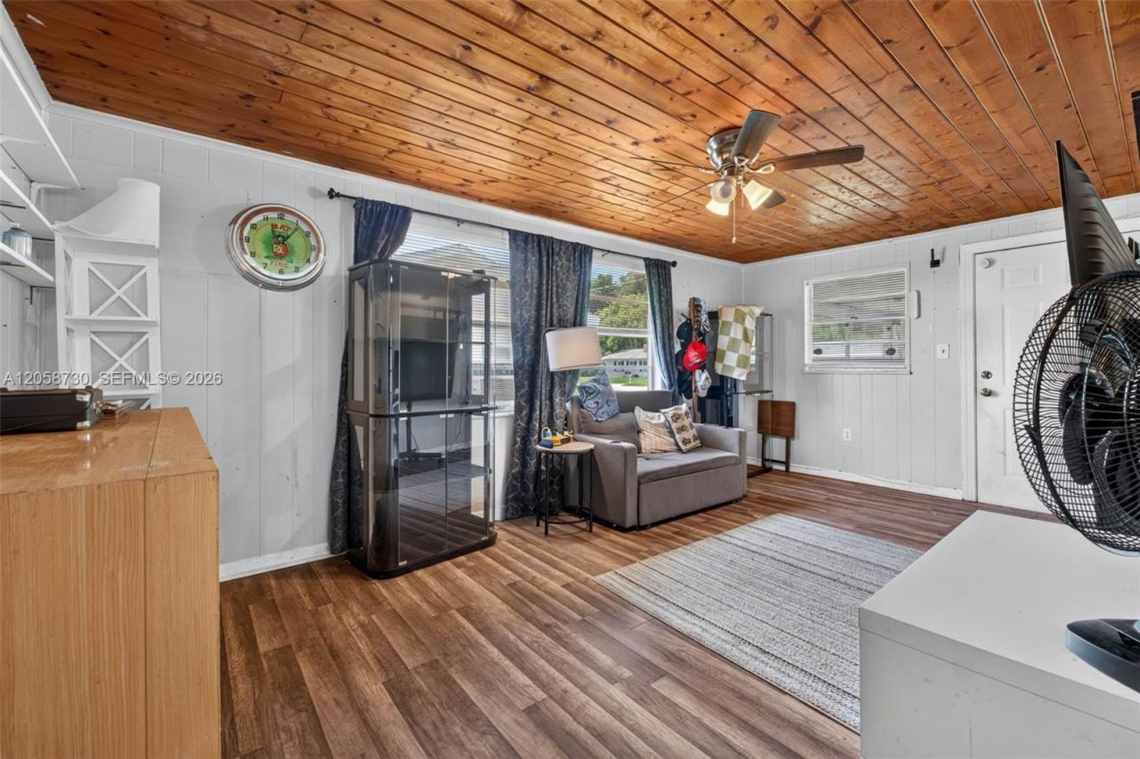 215 Palm Avenue, Auburndale, FL 33823 Photo
