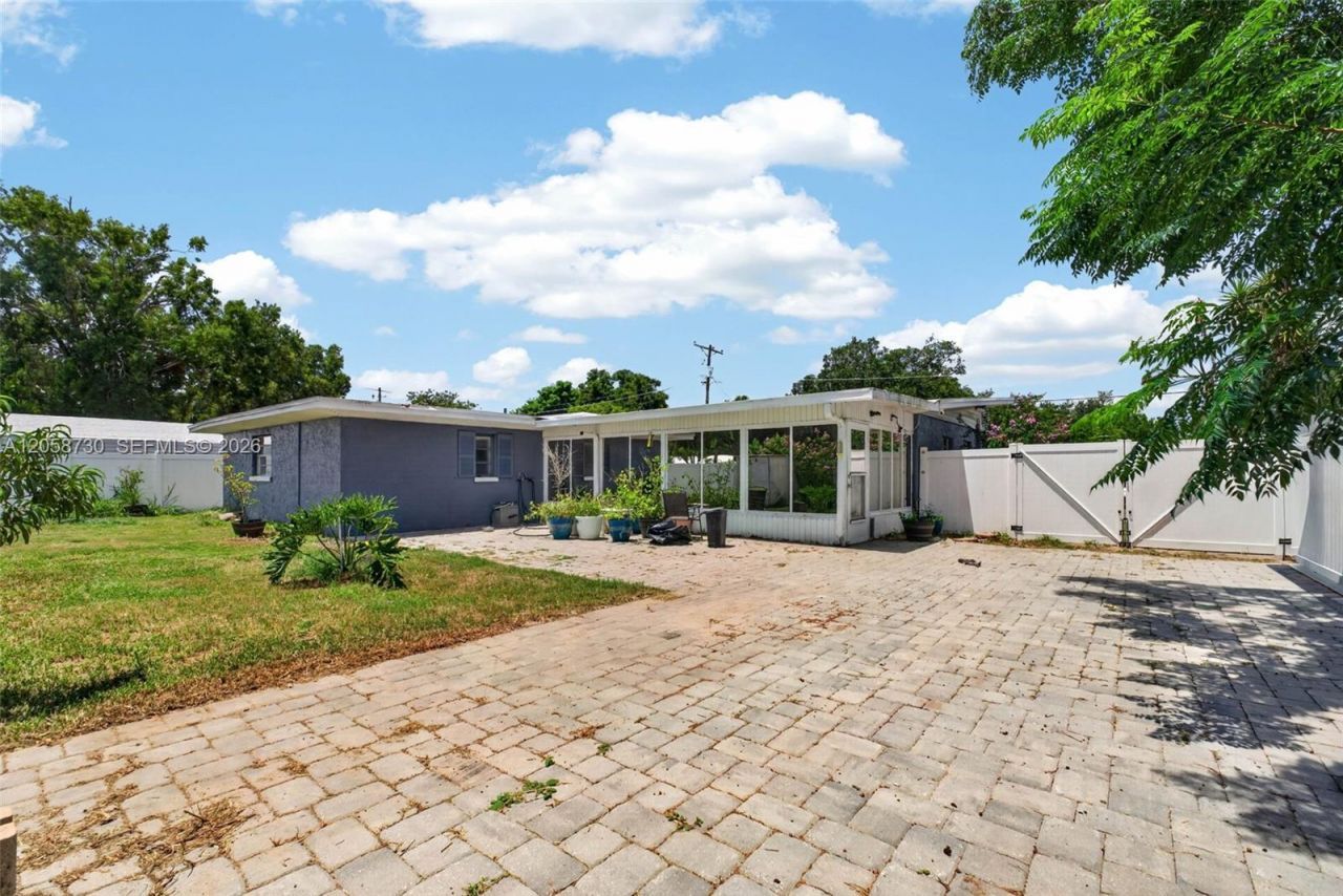 215 Palm Avenue, Auburndale, FL 33823 Photo