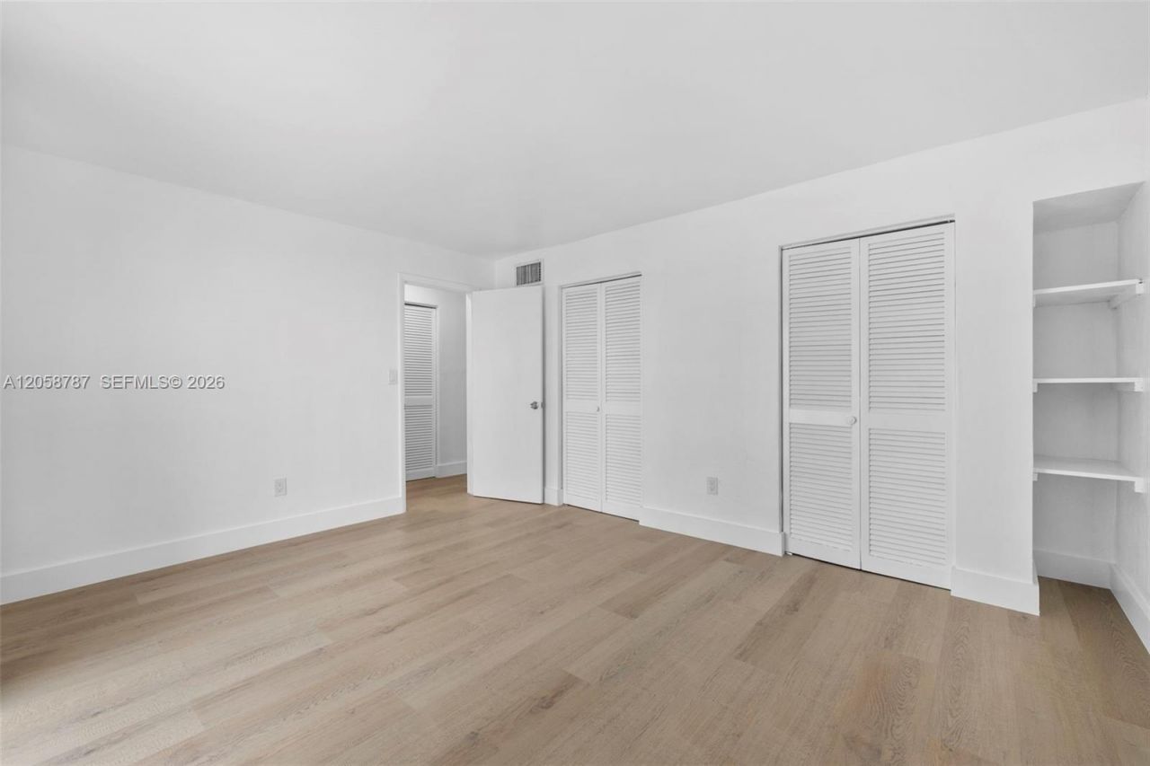1340 Lincoln Rd , Unit 502, Miami Beach, FL 33139 Photo