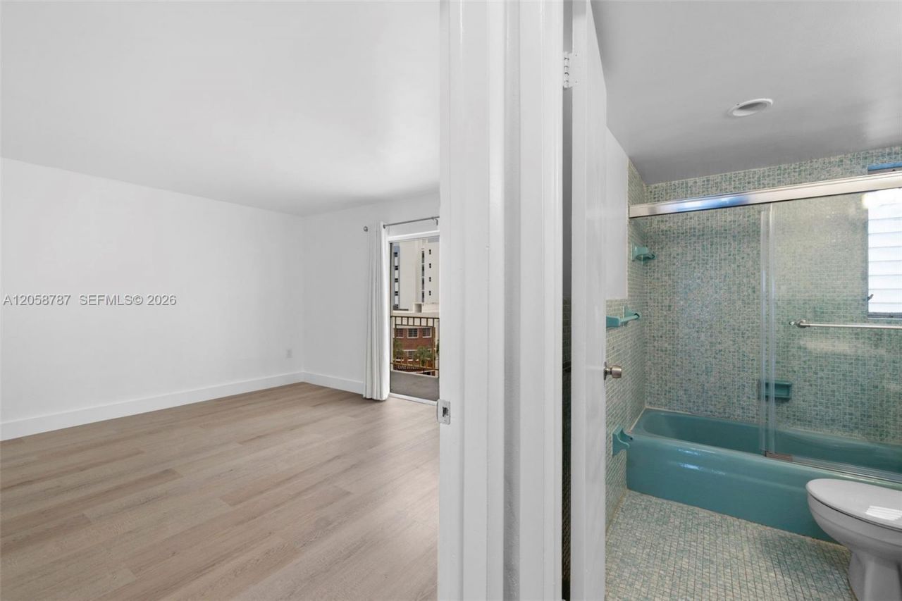 1340 Lincoln Rd , Unit 502, Miami Beach, FL 33139 Photo