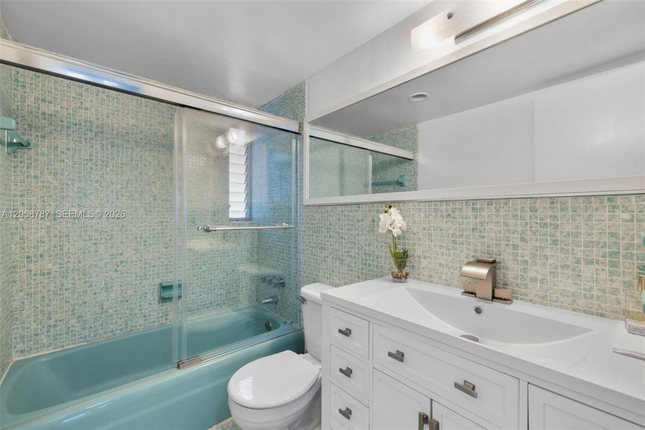 1340 Lincoln Rd , Unit 502, Miami Beach, FL 33139 Photo