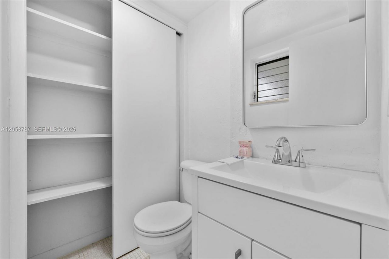 1340 Lincoln Rd , Unit 502, Miami Beach, FL 33139 Photo