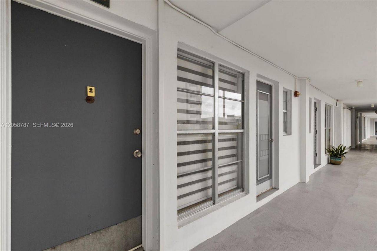 1340 Lincoln Rd , Unit 502, Miami Beach, FL 33139 Photo