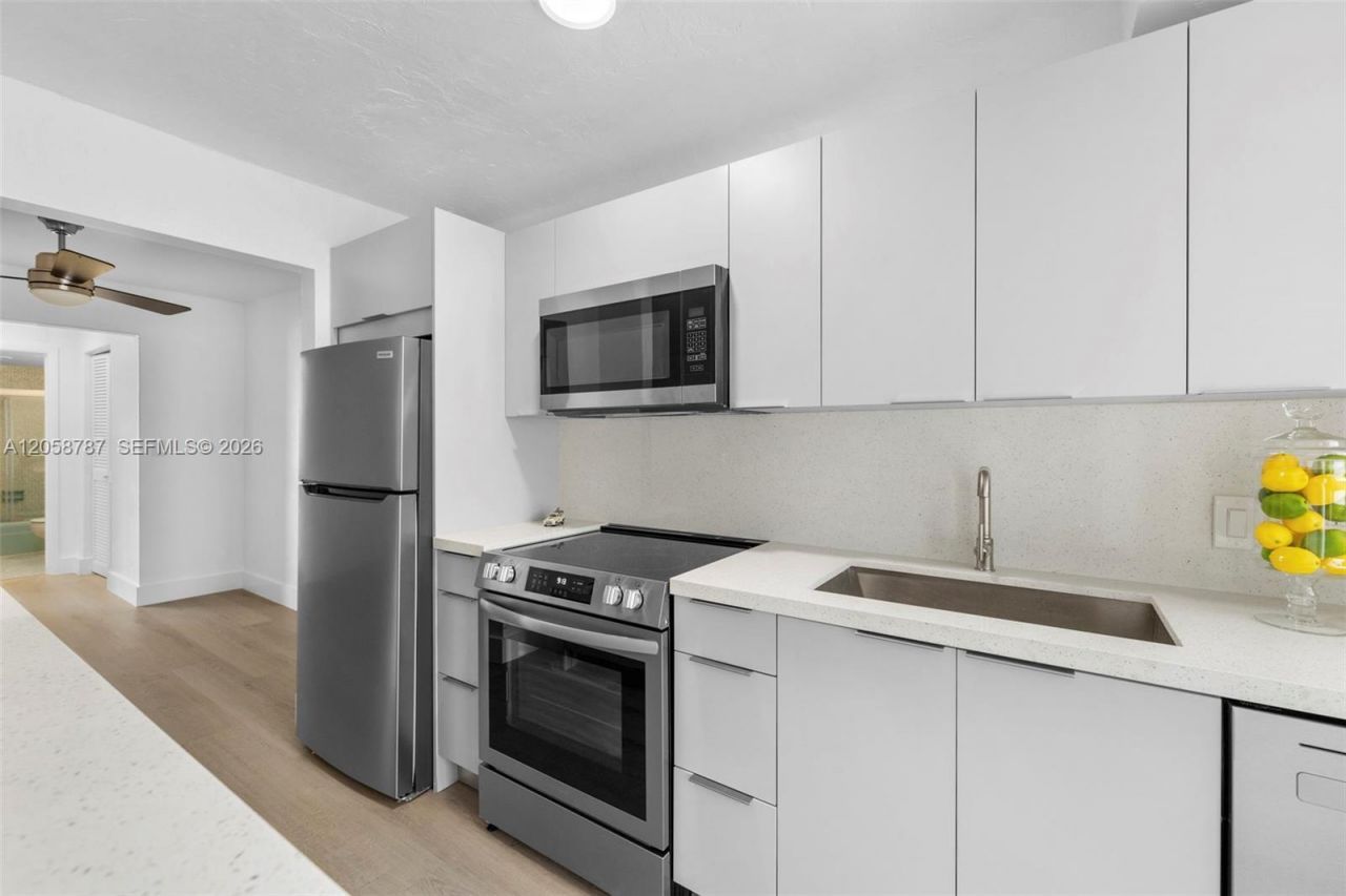 1340 Lincoln Rd , Unit 502, Miami Beach, FL 33139 Photo