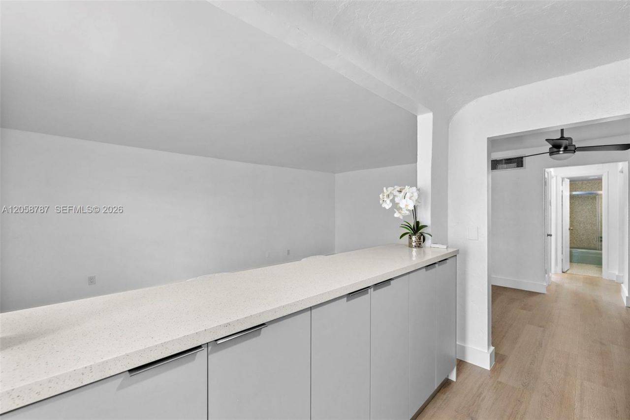 1340 Lincoln Rd , Unit 502, Miami Beach, FL 33139 Photo
