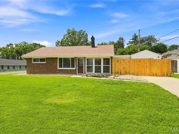 454 Sylvan Springs Road, St Louis, MO 63125