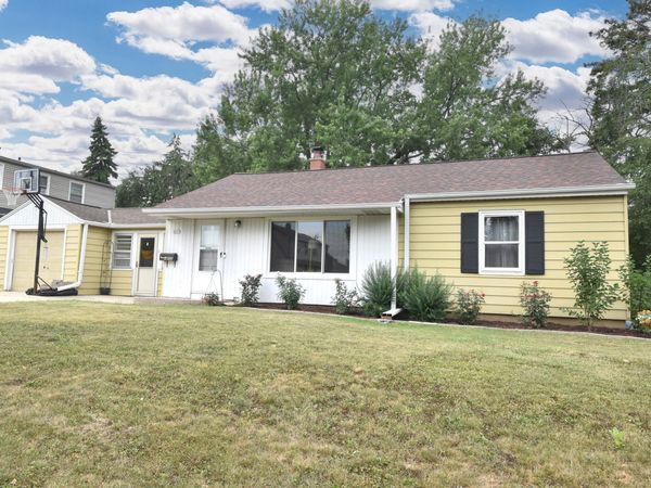 4655 N 69th St, Milwaukee, WI 53218