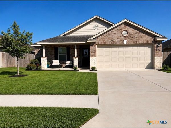 207 Cobble Stone Court, Victoria, TX 77904