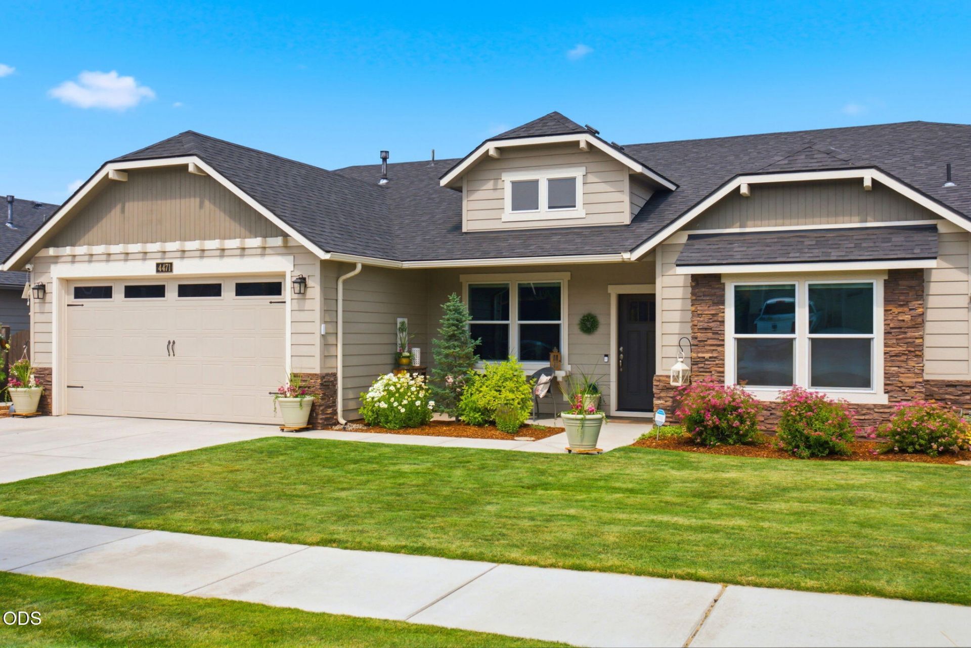 4471 SW Majestic Avenue, Redmond, OR 97756 Main Photo