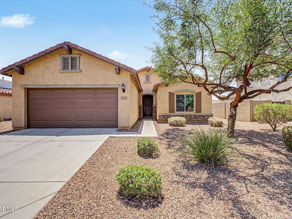 17549 W PINNACLE VISTA Drive, Surprise, AZ 85387