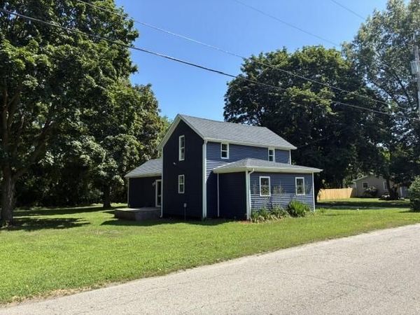 508 Arlington Avenue , North Judson, IN 46366