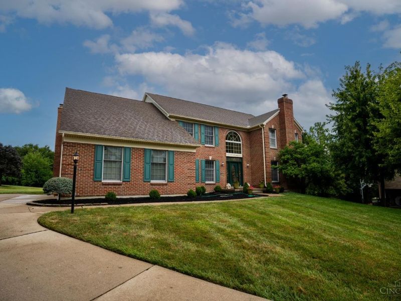 8481 Old Shaw Way, West Chester, OH 45069 Photo 2