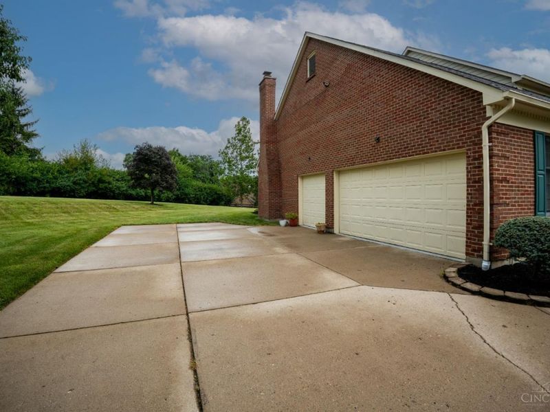 8481 Old Shaw Way, West Chester, OH 45069 Photo 41
