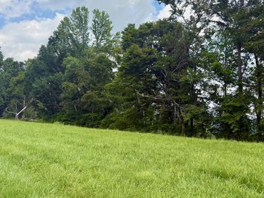 73 Meadows Loop, Russell Springs, KY 42642