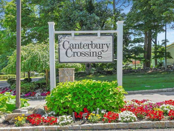 28 Cheshire Lane , Yorktown Heights, NY 10598