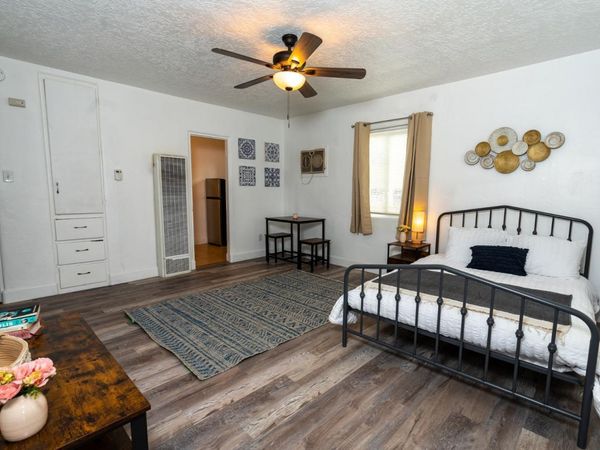 545 Cedar Street SE, Unit 13, Albuquerque, NM 87106