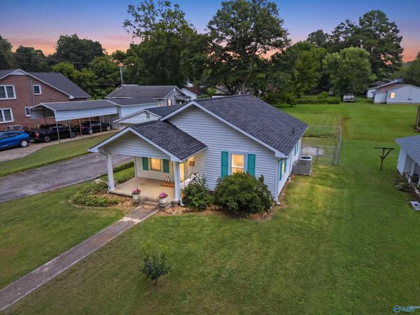 805 S Market Street, Scottsboro, AL 35768