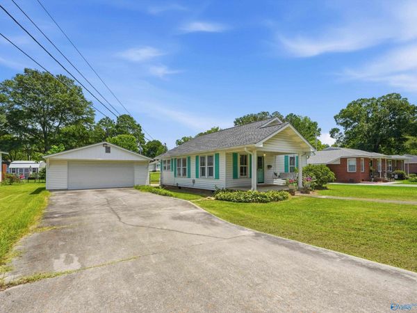 805 S Market Street, Scottsboro, AL 35768