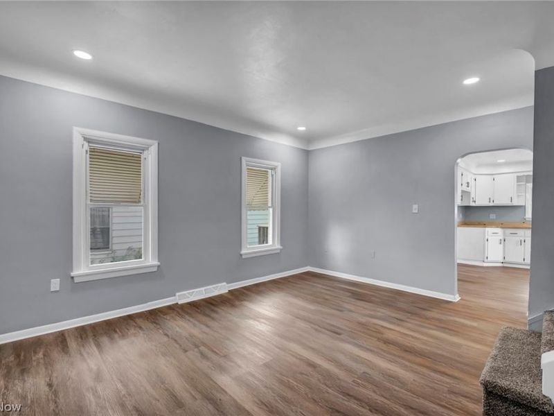 15607 Saranac Road, Cleveland, OH 44110 Photo 10