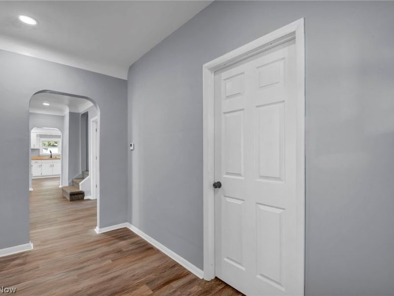 15607 Saranac Road, Cleveland, OH 44110 Photo 11