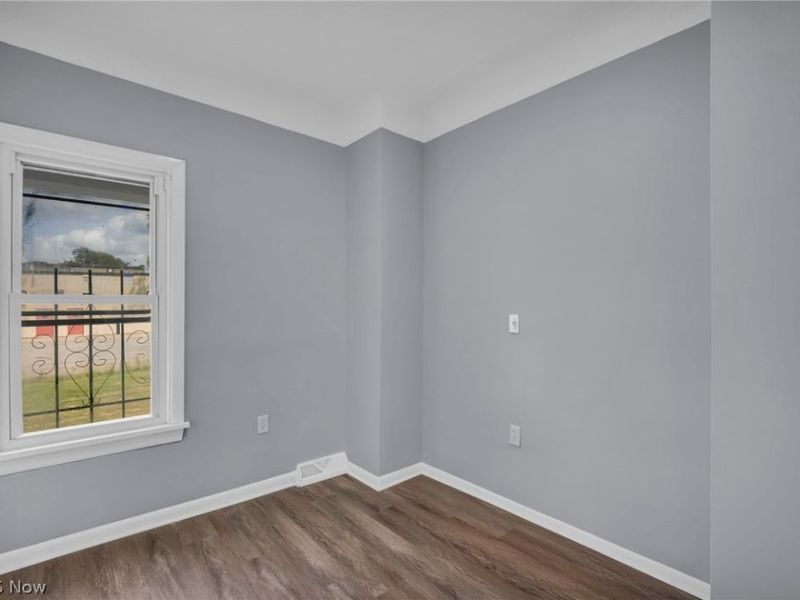 15607 Saranac Road, Cleveland, OH 44110 Photo 22