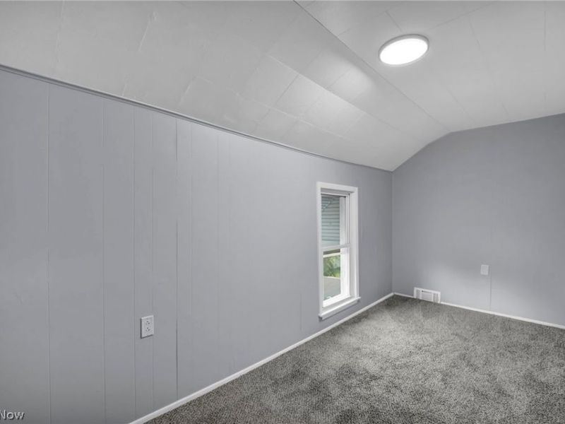 15607 Saranac Road, Cleveland, OH 44110 Photo 24