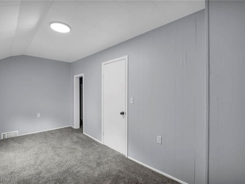15607 Saranac Road, Cleveland, OH 44110 Photo 25