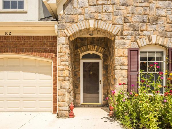 1601 DEXTER GROVE CT, Unit 102, Cordova, TN 38016
