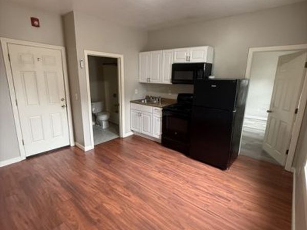 378 Center, Unit 1, Middleboro, MA 02346