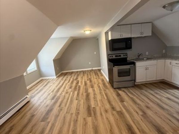 378 Center, Unit 6, Middleboro, MA 02346