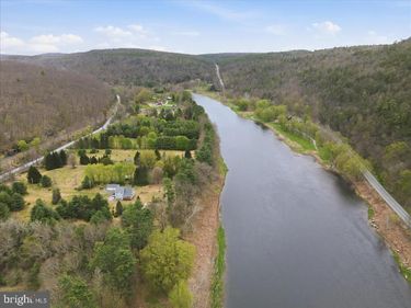 MASTHOPE PLANK, LACKAWAXEN, PA 18435