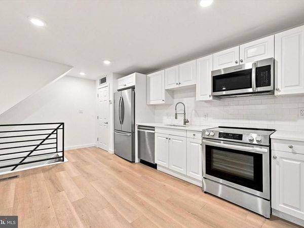 400 N FRONT STREET, UNIT E, PHILADELPHIA, PA 19123
