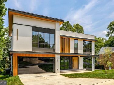 1451 COLA DRIVE, MCLEAN, VA 22101