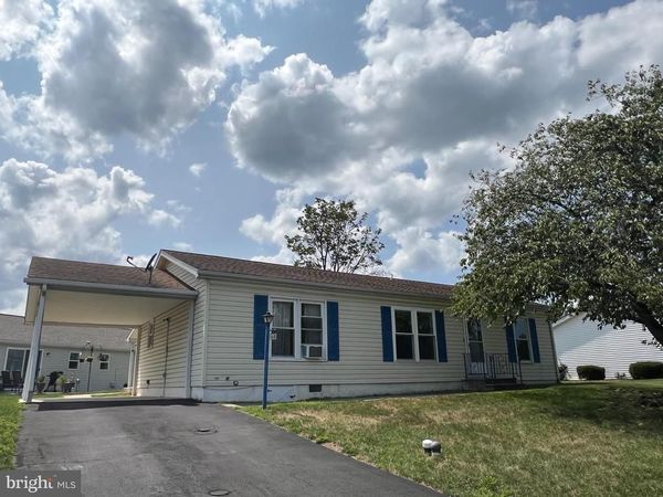68 WESTVIEW TERRACE, WOMELSDORF, PA 19567