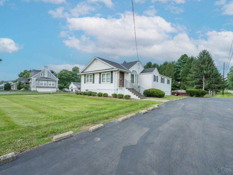 4218 Mt Carmel Tobasco Road, Union Twp, OH 45255 Photo 3