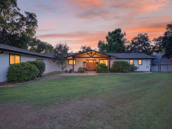 3252 Old Orchard Ln, Loomis, CA 95650